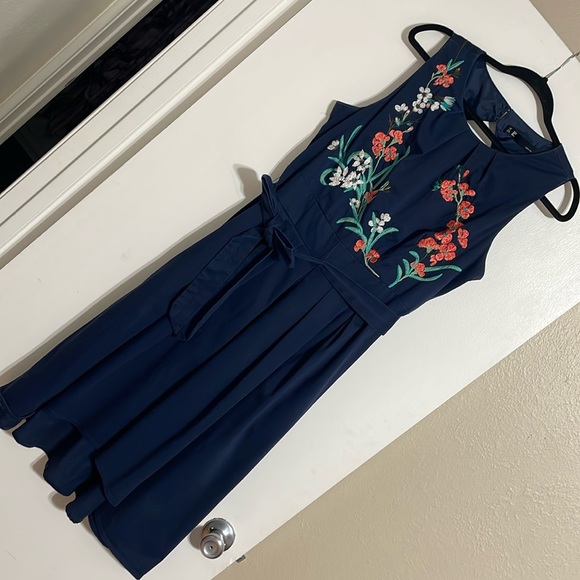 Leslie Fay dress - Picture 1 of 7
